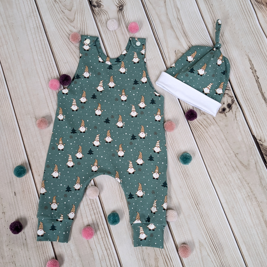 Green-Christmas-Gonks-Romper-Hat-Gift-Set