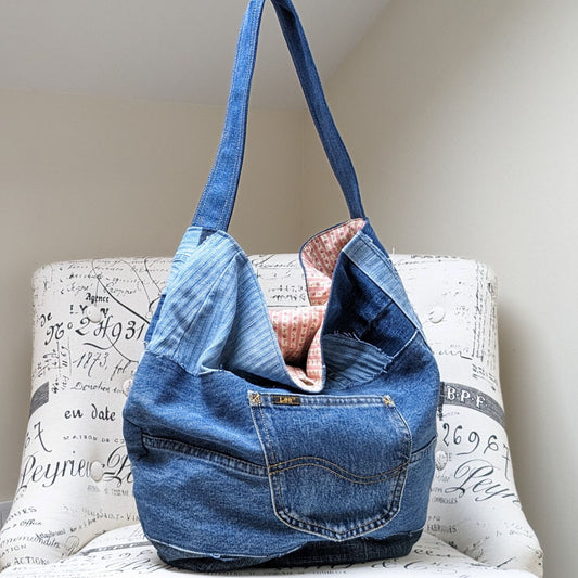 Upcycled-Patchwork-Jeans-Handbag-front